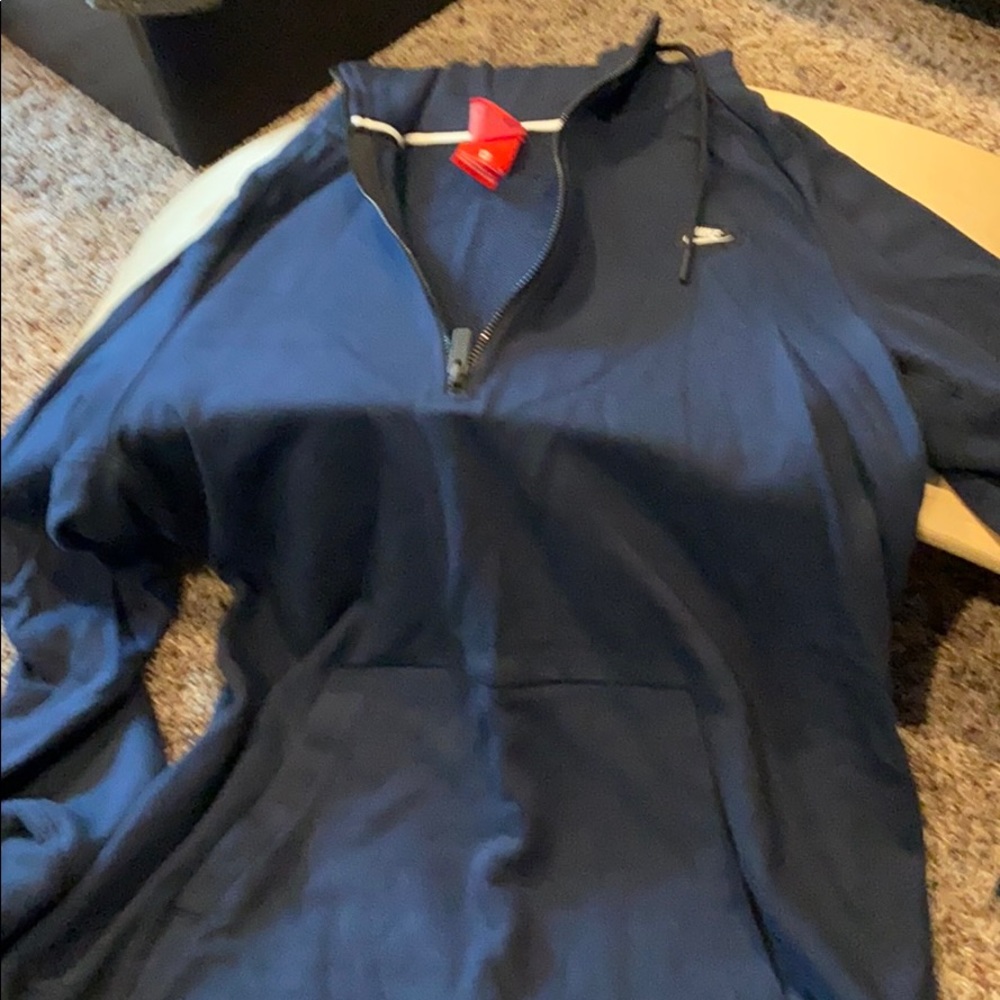 Sweat shirt